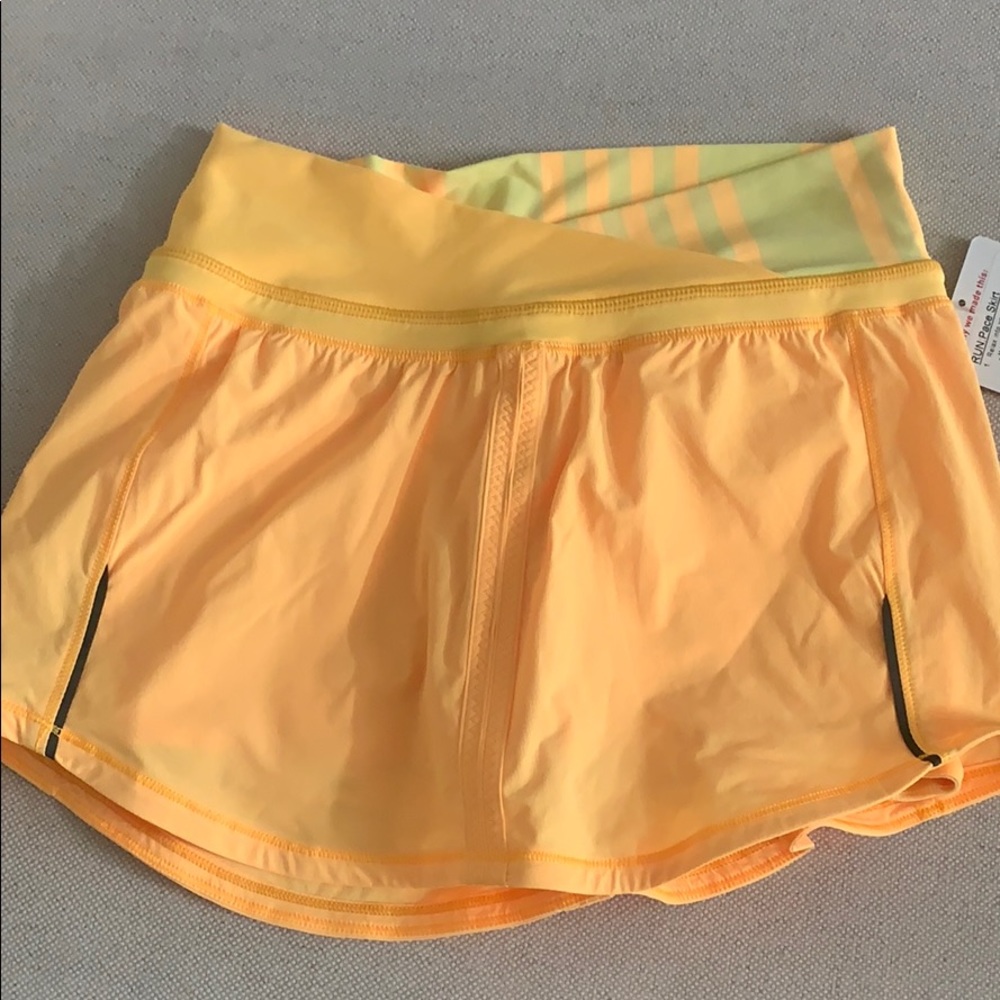 Lululemon RUN: pace skirt